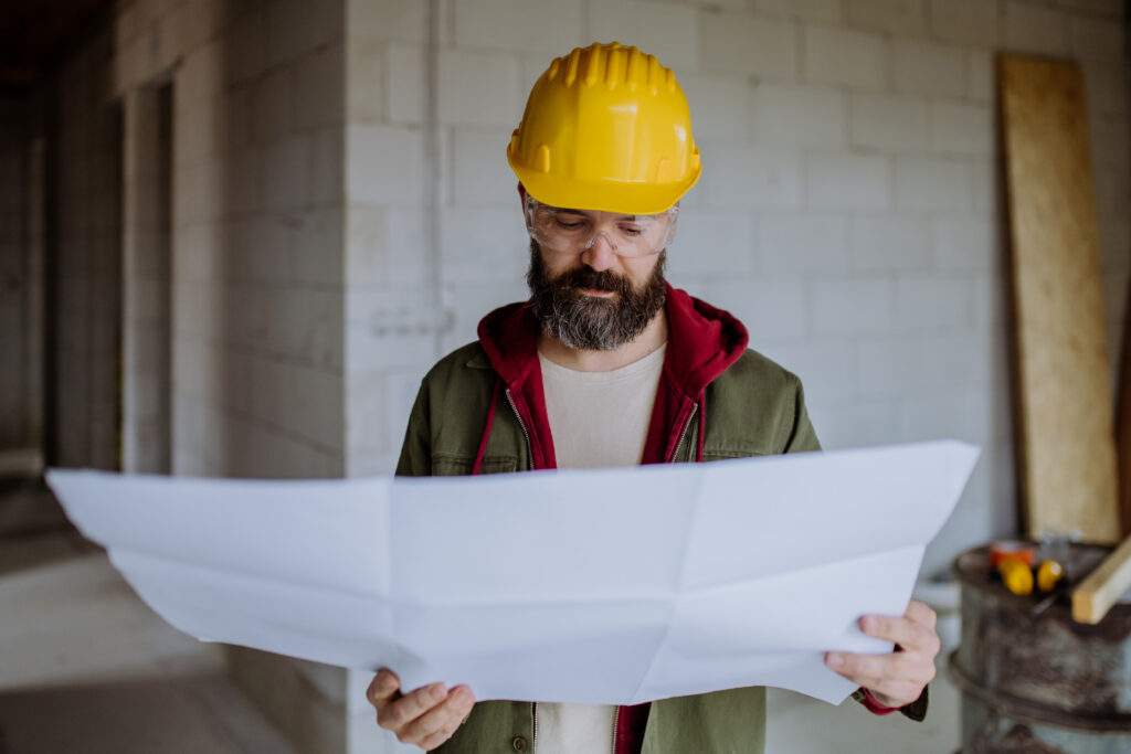Contractor with Contractors Insurance in Flint, MI